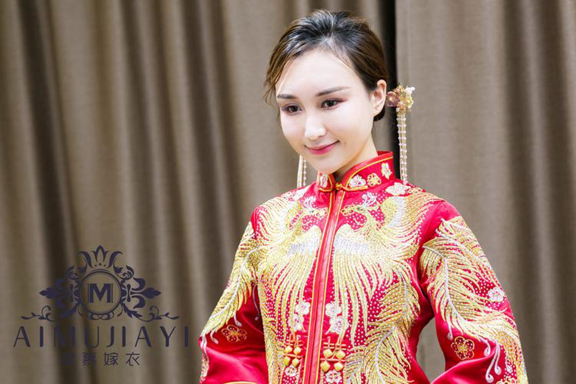 新乡婚纱礼服定制，让嫁衣成为一生珍藏——天香嫁衣定制全解析
